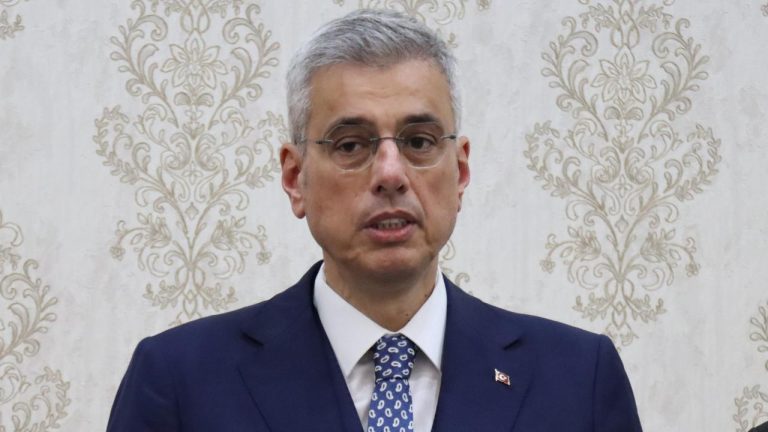 Sağlık Bakanı Memişoğlu’ndan aşı çağrısı